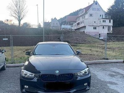 Gebraucht BMW 316 Sport Line 116 PS (85 kW) 2012 Schwarz Limousine