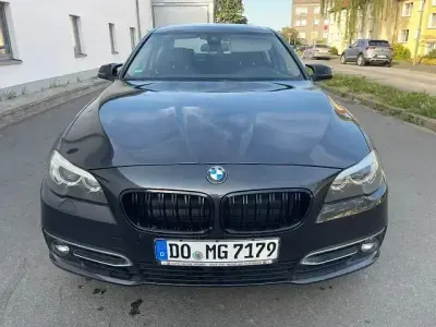 Gebraucht BMW 520 Sport Line 190 PS (139 kW) 2017 Grau Limousine