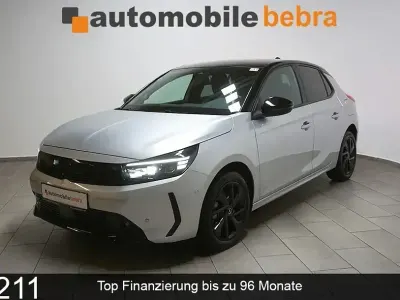 Gebraucht Opel Corsa 101 PS (74 kW) 2024 Kristall silber Kleinwagen