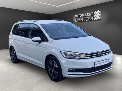 Pure white Gebraucht 2023 VW Touran Comfortline Van / Kleinbus | 28.950 € (Fairer Preis)