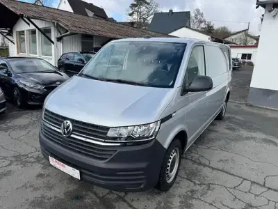 Używany VW Transporter 150 KM (110 kW) 2023 Srebrny Van