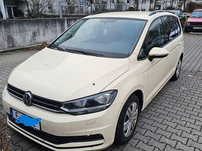 Gebraucht VW Touran 116 PS (85 kW) 2019 Gelb Van / Kleinbus
