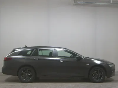 Usata Opel Insignia Business 174 CV (127 kW) 2021 Marrone Station wagon