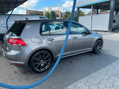 Gebraucht VW Golf VII Comfortline 110 PS (80 kW) 2015 Grau Limousine