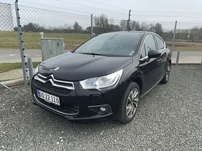 Gebraucht Citroën DS4 So Chic 111 PS (81 kW) 2011 Schwarz Kleinwagen