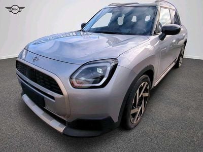 Grau Gebraucht 2024 Mini Countryman Favoured SUV | 36.717 € (Guter Preis)