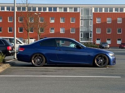 gebraucht BMW 325 E92 d Coupé