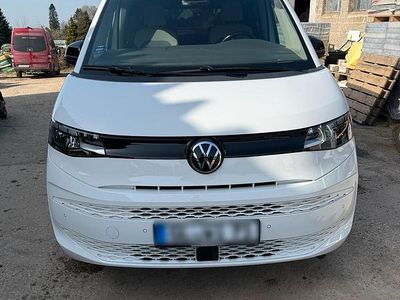Gebraucht VW Multivan 150 PS (110 kW) 2023 Weiß Van