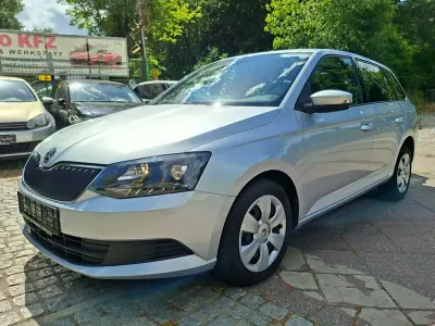 Gebraucht Skoda Fabia Ambition 90 PS (66 kW) 2015 Brilliantsilber metallic Kombi