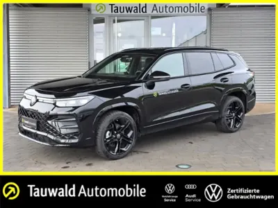 Second-hand VW Tayron R-line 265 CP (194 kW) 2025 Negru SUV