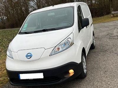 Gebraucht Nissan e-NV200 39 kW (54 PS) 2021 Weiß Van / Kleinbus