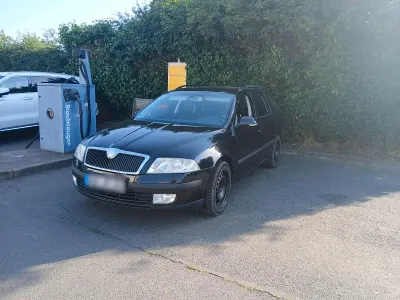 Gebraucht Skoda Octavia 140 PS (102 kW) 2026 Schwarz Kombi