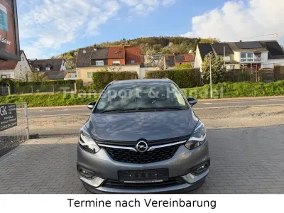 Gebraucht Opel Zafira Innovation 170 PS (125 kW) 2017 Grau Van / Kleinbus