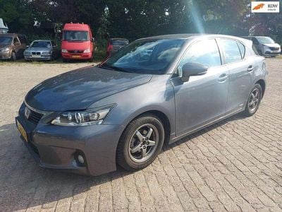 Lexus CT200h