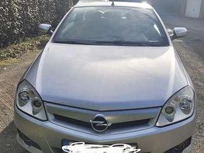 Gebraucht Opel Tigra Design Edition 90 PS (66 kW) 2006 Silber Cabrio