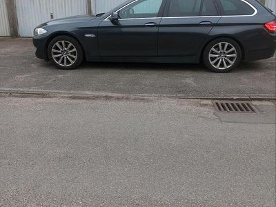 Gebraucht BMW 530 245 PS (180 kW) 2010 Grau Kombi