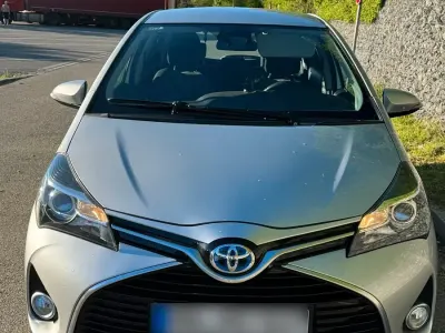 Brugt Toyota Yaris Hybrid Edition-S 101 HK (74 kW) 2016 Grå Hatchback
