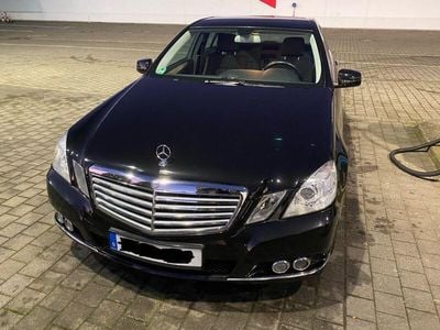 Mercedes E200