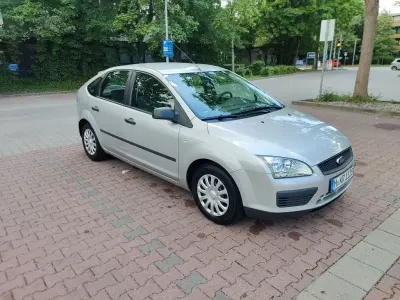 Gebraucht Ford Focus 101 PS (74 kW) 2005 Grau Limousine