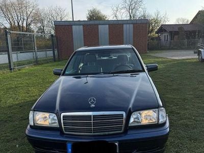 Mercedes C180