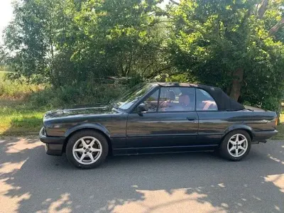 Gebraucht BMW 320 Cabriolet Sport Line 165 PS (121 kW) 1990 Schwarz Cabrio