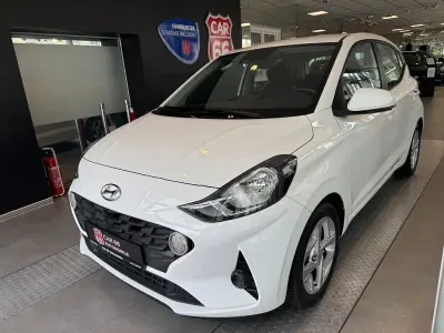 Gebraucht Hyundai i10 Trend 67 PS (49 kW) 2022 Weiß Kleinwagen