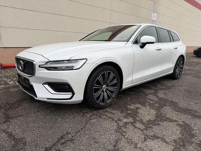 Gebraucht Volvo V60 Inscription 250 PS (183 kW) 2019 Weiß Kombi
