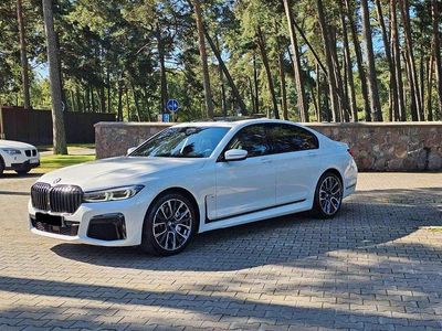 BMW 740