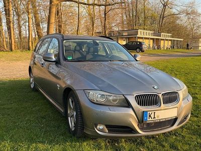 Second-hand BMW 318 143 CP (105 kW) 2010 Argintiu Break