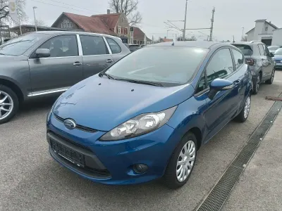 Gebraucht Ford Fiesta Titanium 82 PS (60 kW) 2010 Blau Limousine