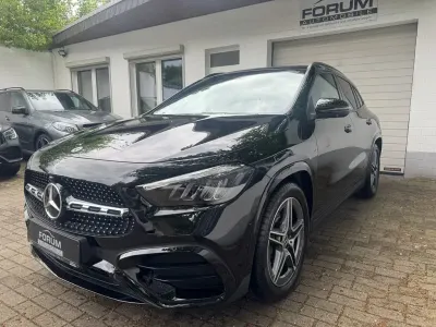 Gebraucht Mercedes GLA200 AMG line 163 PS (119 kW) 2024 Schwarz SUV