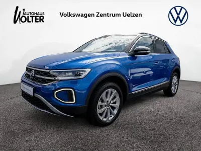 Gebraucht VW T-Roc Style 150 PS (110 kW) 2023 Blau SUV