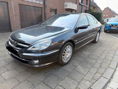 Usado Peugeot 607 204 CV (150 kW) 2005 Gris Berlina