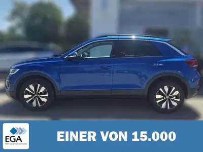 Gebraucht VW T-Roc Move 150 PS (110 kW) 2023 Blau metallic SUV