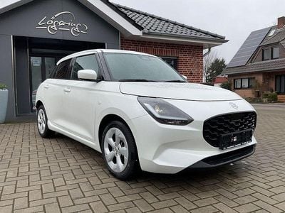 Gebraucht Suzuki Swift Comfort+ 83 PS (61 kW) 2025 Weiß Kleinwagen