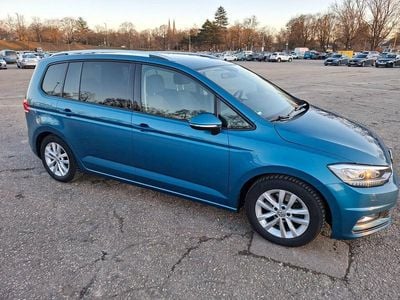 Gebraucht VW Touran Comfortline 110 PS (80 kW) 2016 Blau Van / Kleinbus