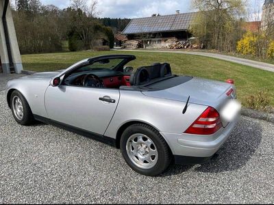 Gebraucht Mercedes SLK230 193 PS (141 kW) 1999 Silber Cabrio