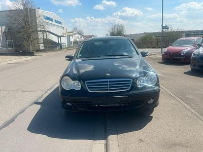 Usata Mercedes C220 150 CV (110 kW) 2006 Nero Berlina