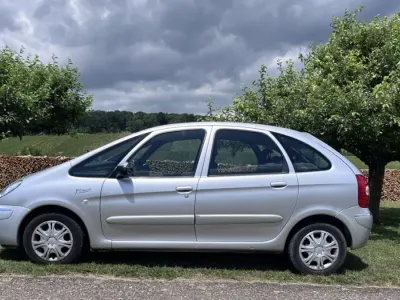Gebraucht Citroën Xsara Picasso Comfort 109 PS (80 kW) 2008 Silber Van / Kleinbus