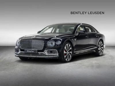 Usata Bentley Flying Spur 551 CV (405 kW) 2024 Nero Berlina