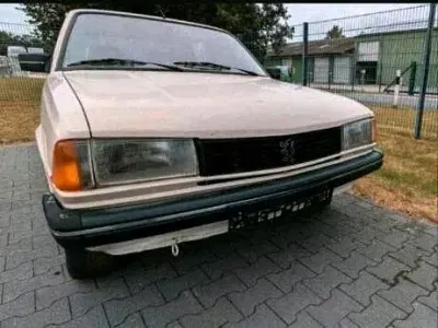 Gebraucht Peugeot 305 65 PS (47 kW) 1983 Beige Limousine
