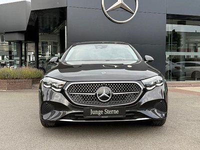 Gebraucht Mercedes E300 Avantgarde 313 PS (230 kW) 2024