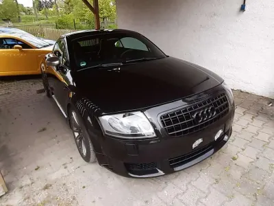 Begagnad Audi TT Sport 239 HK (175 kW) 2005 Svart Sportkupé