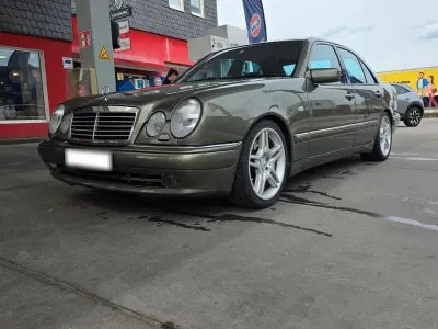 Gebraucht Mercedes E50 AMG AMG 347 PS (255 kW) 1997 Grün Limousine