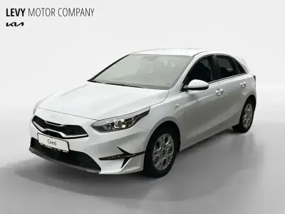 Gebraucht Kia Ceed Vision 140 PS (102 kW) 2025 Weiß Kleinwagen