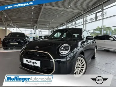 Gebraucht Mini Cooper Favoured 114 kW (156 PS) 2025 Midnight schwarz Kleinwagen