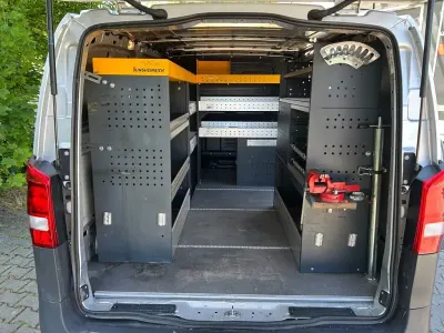 Gebraucht Mercedes Vito 102 PS (75 kW) 2020 Silber Van
