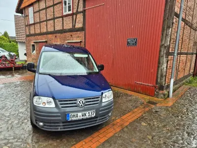 Gebraucht VW Caddy Team 109 PS (80 kW) 2010 Blau Van / Kleinbus
