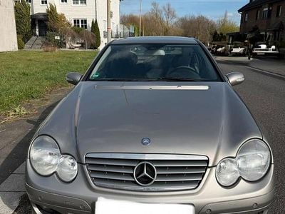 Gebraucht Mercedes CLC180 143 PS (105 kW) 2008 Beige Kleinwagen