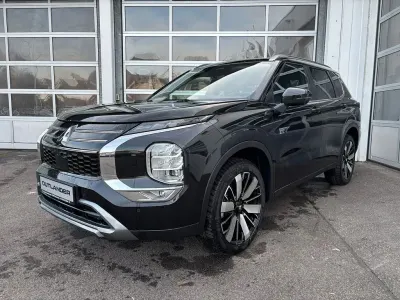 Neu Mitsubishi Outlander P-HEV Edition 306 PS (225 kW) 2026 Schwarz SUV